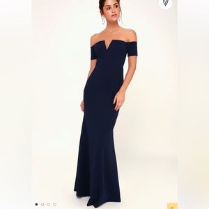 Lynne Navy Blue Off-the-Shoulder Maxi Dress
Lulus, sz M NWT